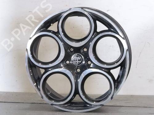 rim-alfa-romeo-tonale-965_-2022-38643588 main image