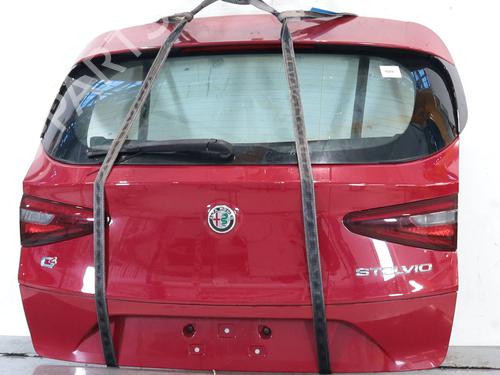 tailgate-alfa-romeo-stelvio-949_-2016-31941845 main image