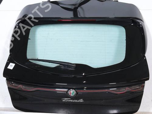tailgate-alfa-romeo-tonale-965_-2022-25813435 main image