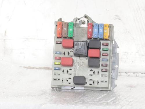 Used Fuse box Fuse box FIAT PUNTO (188_) 1.2 60 (188.030, .050, .130, .150, .230, .250) (60 hp) 33734076 33734076