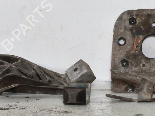 Used Engine mount Engine mount PEUGEOT 306 Break (7E, N3, N5) 1.6 (98 hp) 29826555 29826555