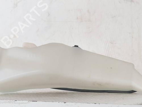 Used Windscreen washer tank Windscreen washer tank ALFA ROMEO JUNIOR (626_, 627_) Electric (156 hp) 36500902 36500902