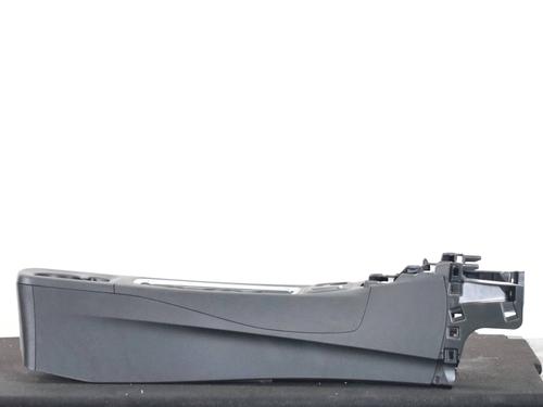 Used Middle console Middle console OPEL CORSA F (P2JO) 1.2 (68) (101 hp) 40215340 40215340