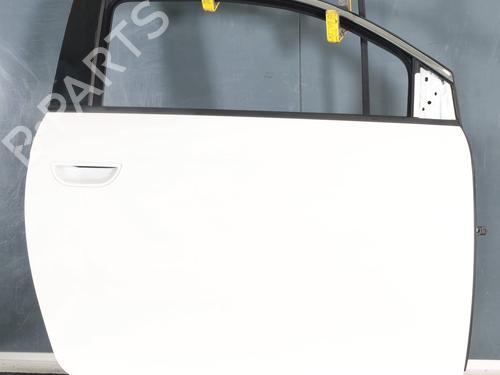 Used Right front door FIAT 500e (332_) Elektro (FA1) (95 hp) 29826622