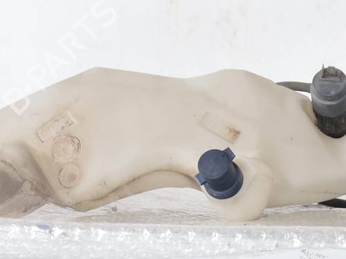 windscreen-washer-tank-lancia-musa-350_-2004-2005-2006-2007-2008-2009-2010-2011-2012-32706172 main image