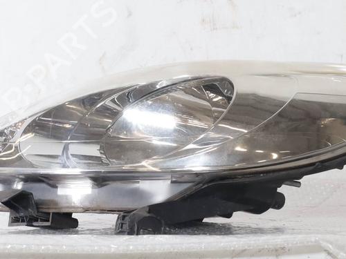 Used Left headlight PEUGEOT 107 (PM_, PN_) 1.0 (68 hp) 32029103