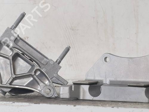 Used Engine mount Engine mount FIAT 600e / 600 (365_, 364_) Electric (156 hp) 33284558 33284558