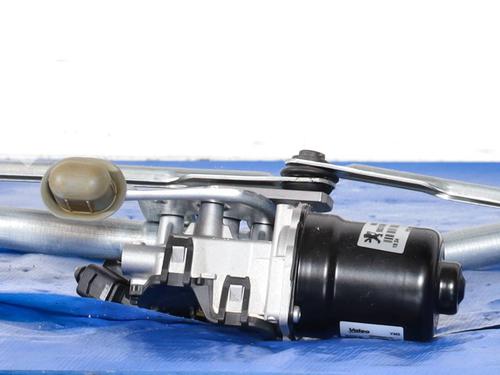 Used Front wipers mechanism Front wipers mechanism FIAT 600e / 600 (365_, 364_) Mild Hybrid (101 hp) 30261030 30261030