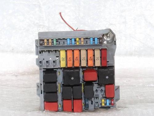 Used Fuse box Fuse box ALFA ROMEO MITO (955_) 1.4 Turbo MultiAir (955AXM1A, 955AXR11) (135 hp) 39667778 39667778