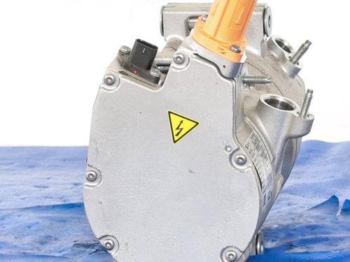 Used AC compressor FIAT 600e / 600 (365_, 364_) Electric (156 hp) 30084207