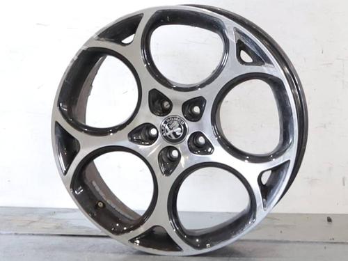 rim-alfa-romeo-tonale-965_-2022-32706409 main image