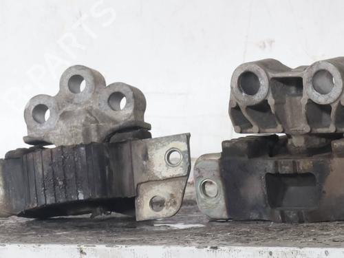 Used Engine mount Engine mount FIAT PUNTO EVO (199_) 1.4 (199AXB1A) (77 hp) 33616084 33616084