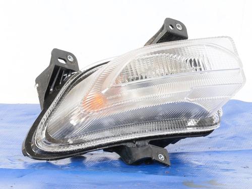 right-daytime-light-jeep-renegade-suv-bu-b1-bv-2014-33283290 main image