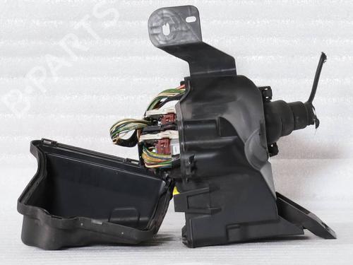 Fuse box CITROËN C3 Picasso (SH_) 1.4 VTi 95 (SH8FSC, SH8FP0, SH8FP6) | BP36774674E1 - Image 3