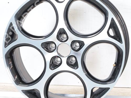 rim-alfa-romeo-stelvio-949_-2016-25145378 main image