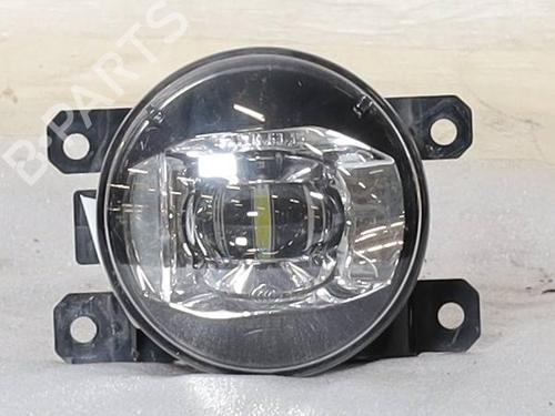 left-front-fog-light-jeep-renegade-suv-bu-b1-bv-2014-38590287 main image