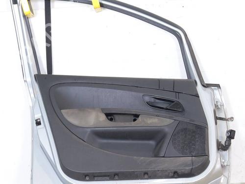 Left front door FIAT GRANDE PUNTO (199_) 1.3 D Multijet | BP25813505C2