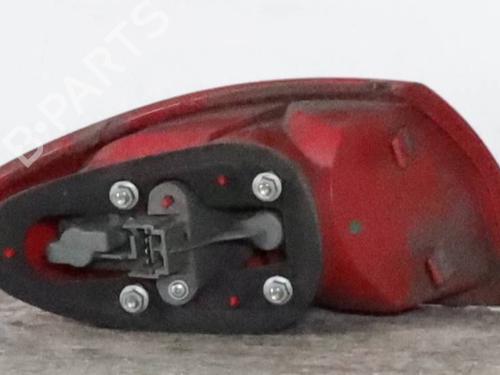 Used Right taillight ALFA ROMEO 147 (937_) 1.9 JTDM 8V (937.AXD1A, 937.AXU1A, 937.BXU1A) (120 hp) 30260847