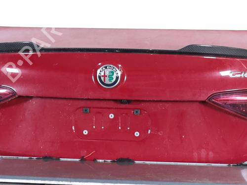 tailgate-alfa-romeo-giulia-952_-2015-30662385 main image