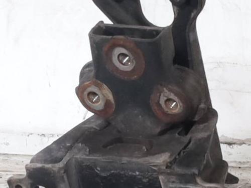 Used Engine mount Engine mount PEUGEOT 107 (PM_, PN_) 1.0 (68 hp) 34340797 34340797