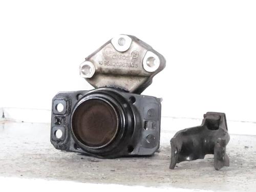 Used Engine mount Engine mount CITROËN C4 Picasso I MPV (UD_) 1.6 HDi 110 (112 hp) 30111501 30111501