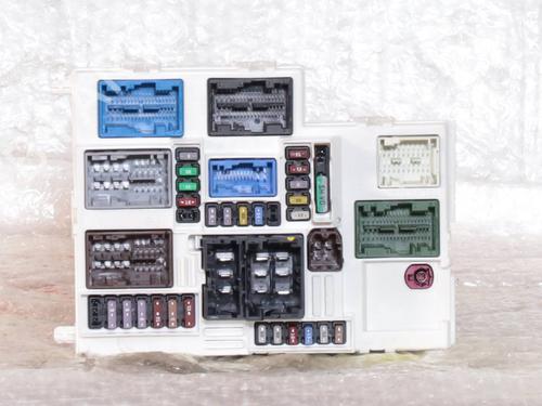 Used Fuse box Fuse box JEEP COMPASS 1.2 Hybrid (146 hp) 40039775 40039775