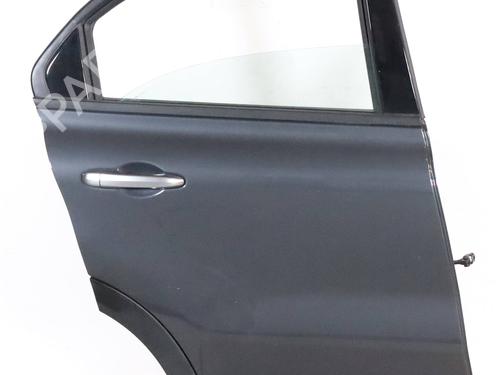 Used Right rear door FIAT 500X (334_) 1.3 D Multijet (334AXH1A) (95 hp) 30130340