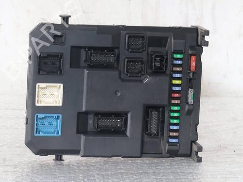 Used Fuse box Fuse box 36774475 36774475