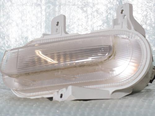 right-daytime-light-jeep-renegade-suv-bu-b1-bv-2014-38949302 main image
