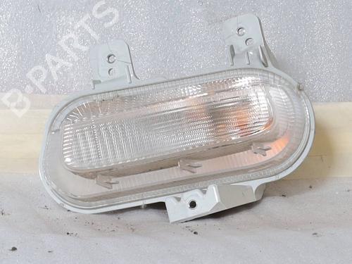 right-daytime-light-jeep-renegade-suv-bu-b1-bv-2014-38590363 main image