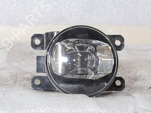 right-front-fog-light-jeep-renegade-suv-bu-b1-bv-2014-38590286 main image