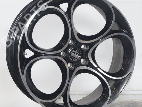 rim-alfa-romeo-tonale-965_-2022-30662300 main image