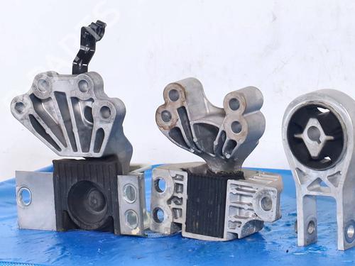 Used Engine mount FIAT DUCATO Van (250_) 180 Multijet 2,2 D (180 hp) 30931081