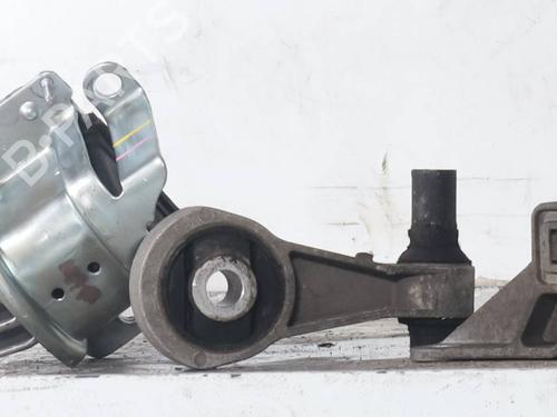 Engine mount LANCIA YPSILON (843_) 1.3 JTD (843.AXD11, 843.AXD1A) | BP33285040M89 - Image 2