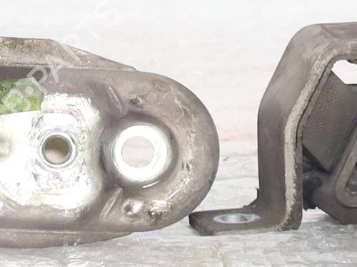 Used Engine mount Engine mount FIAT SEICENTO / 600 (187_) 1.1 (187AXB, 187AXB1A, 187AXC1A02) (54 hp) 31647821 31647821