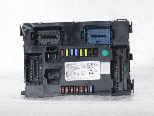 Used Fuse box Fuse box FIAT 500 C (312_) 1.0 Mild Hybrid (312.AYD1B) (69 hp) 40007775 40007775