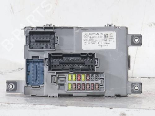 Used Fuse box Fuse box 36797883 36797883