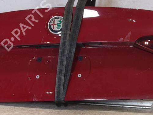 tailgate-alfa-romeo-giulia-952_-2015-28192761 main image