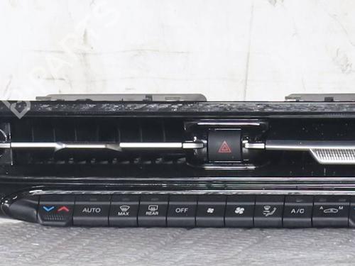 climate-control-alfa-romeo-tonale-965_-2022-38643596 main image