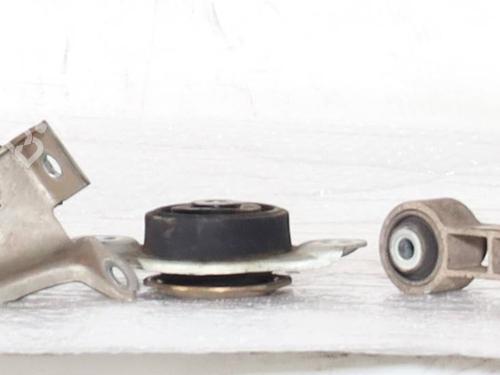 Used Engine mount FIAT PANDA (312_, 319_) 1.2 (312PXA1A) (69 hp) 32706262
