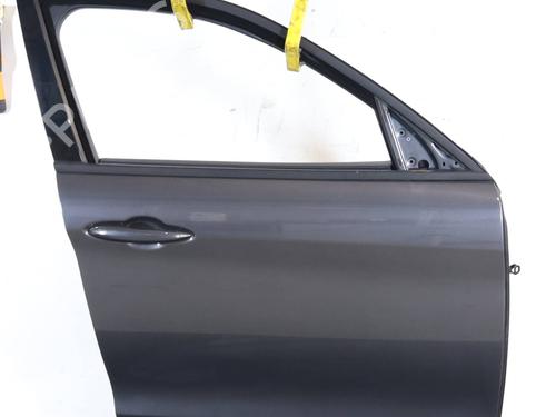 right-front-door-alfa-romeo-stelvio-949_-2016-31941813 main image