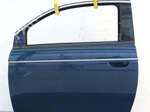left-front-door-fiat-500e-332_-2020-30662718 main image