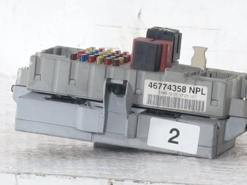 Used Fuse box Fuse box 36217270 36217270