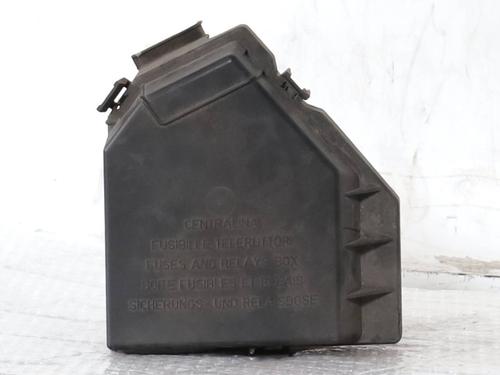 Used Fuse box Fuse box LANCIA YPSILON (843_) 1.4 16V (843.AXC11, 843.AXC1B, 843.AXC1A) (95 hp) 33648825 33648825
