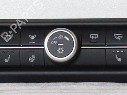 climate-control-alfa-romeo-stelvio-949_-2016-37414432 main image