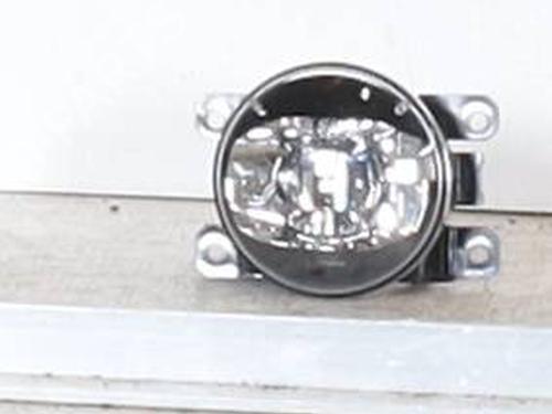 right-front-fog-light-jeep-renegade-suv-bu-b1-bv-2014-23133466 main image