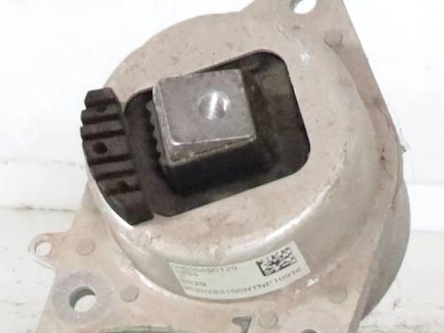 Used Engine mount Engine mount ALFA ROMEO GIULIA (952_) 2.2 D (952AFA25, 952AFM25, 952ALA25) (180 hp) 26550881 26550881