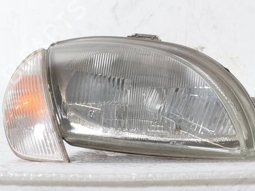 Used Right headlight FIAT SEICENTO / 600 (187_) 1.1 (187AXB, 187AXB1A, 187AXC1A02) (54 hp) 32029189
