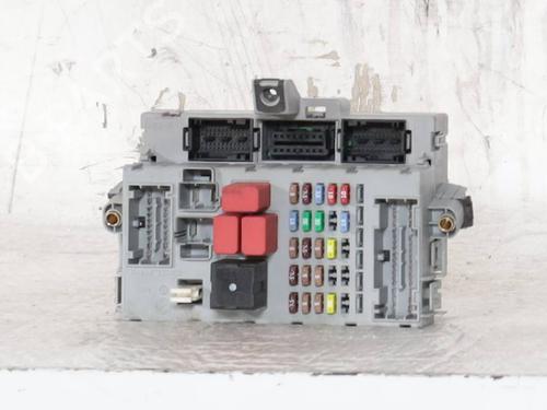 Used Fuse box Fuse box 36774625 36774625