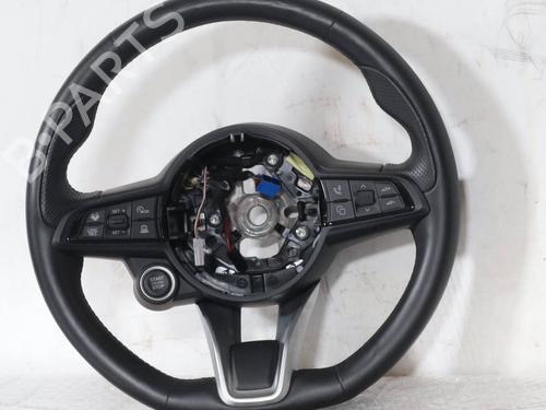 steering-wheel-alfa-romeo-tonale-965_-2022-32029047 main image